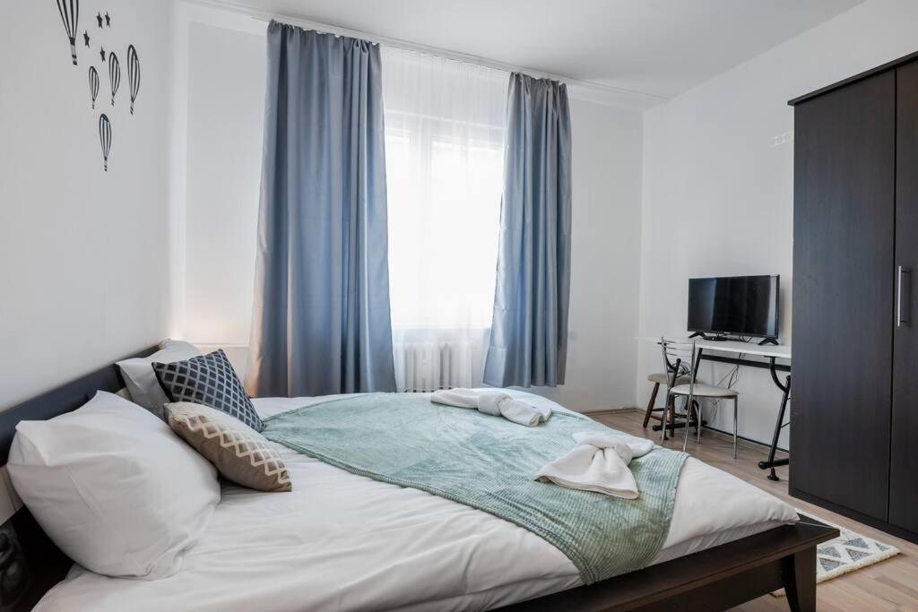 סופיה Spacious 3Bd Central Apartment מראה חיצוני תמונה
