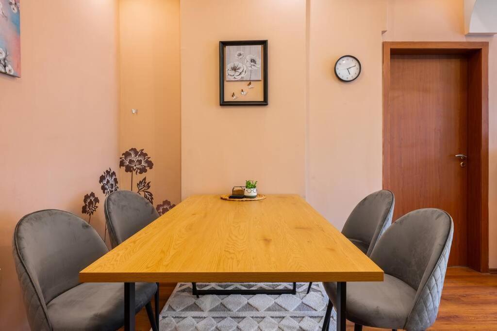 סופיה Spacious 3Bd Central Apartment מראה חיצוני תמונה