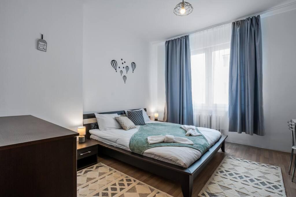 סופיה Spacious 3Bd Central Apartment מראה חיצוני תמונה